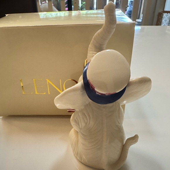 Lenox American’s elephant - Picture 6 of 7